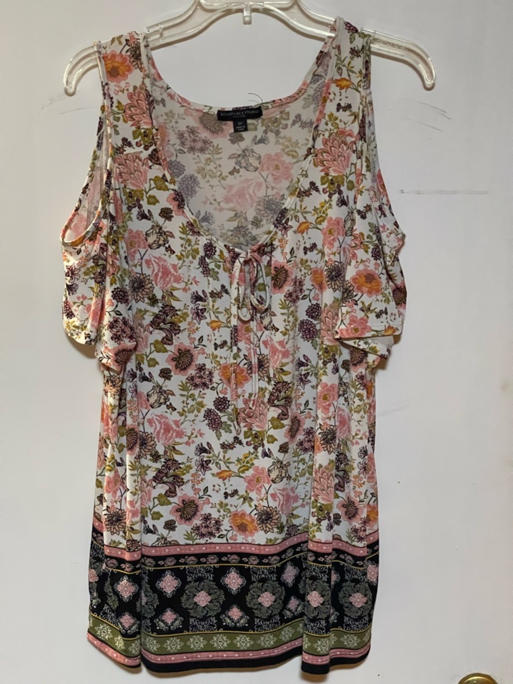 Signature Studio Pink Floral Cold-Shoulder Tie-Front Tunic